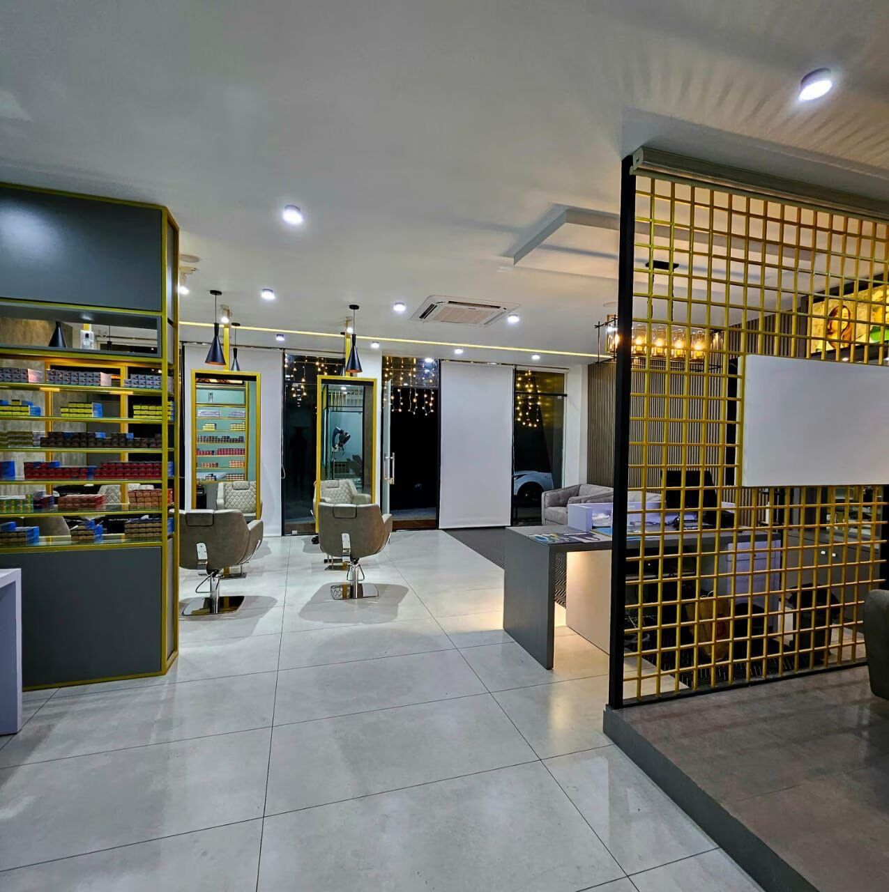 TONI & GUY ESSENSUALS